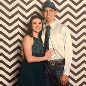 Meet your Posher, Macie